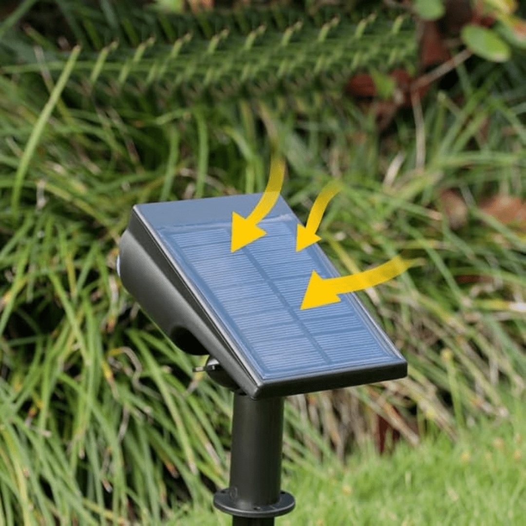 Solentra | Stilvolle, wasserdichte Solar-Gartenlampe