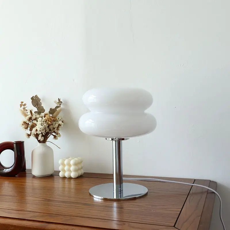 Luno – Retro-Bauhaus-Tischlampe
