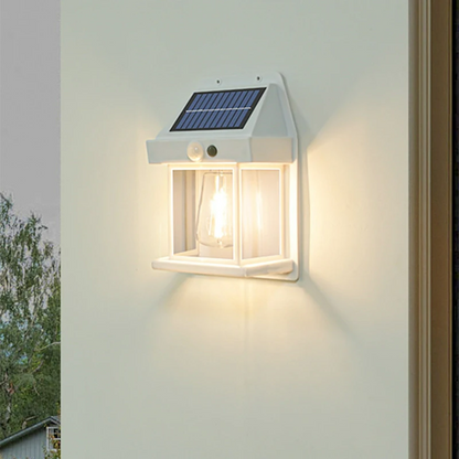 1+1 gratis – Lumo | Stilvolle Solar-Außenlampe