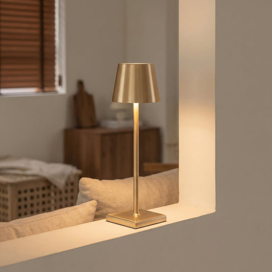 Astra Lampe | Stilvolle kabellose Innenleuchte
